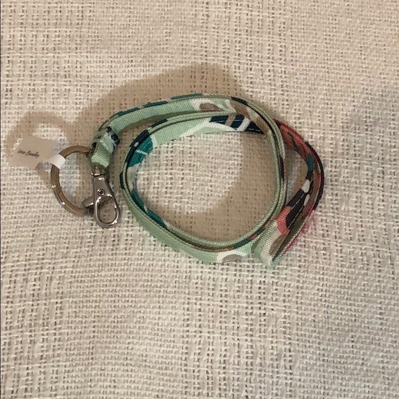 🆕 Vera Bradley Lanyard and Zip ID case set - Picture 3 of 6